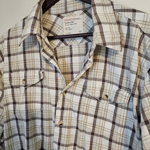 Wrangler Plaid Button-Up Shirt White Brown Tan Casual Neutral Classic - Picture 2 of 7